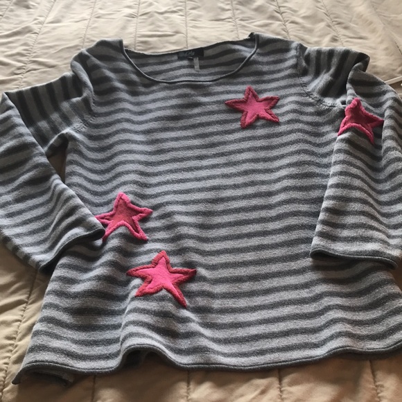 Grey striped Orly cotton sweater with pink heart embellishments - Picture 11 of 12